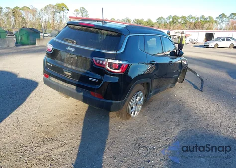 2025 Jeep Compass Latitude 4X4 z USA, uszkodzony, nr VIN 3C4NJDBN7ST542611